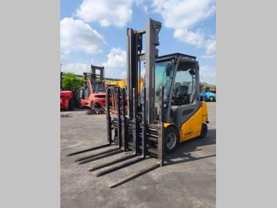 Jungheinrich EFG550S sold by Uni.Trucks Srl
