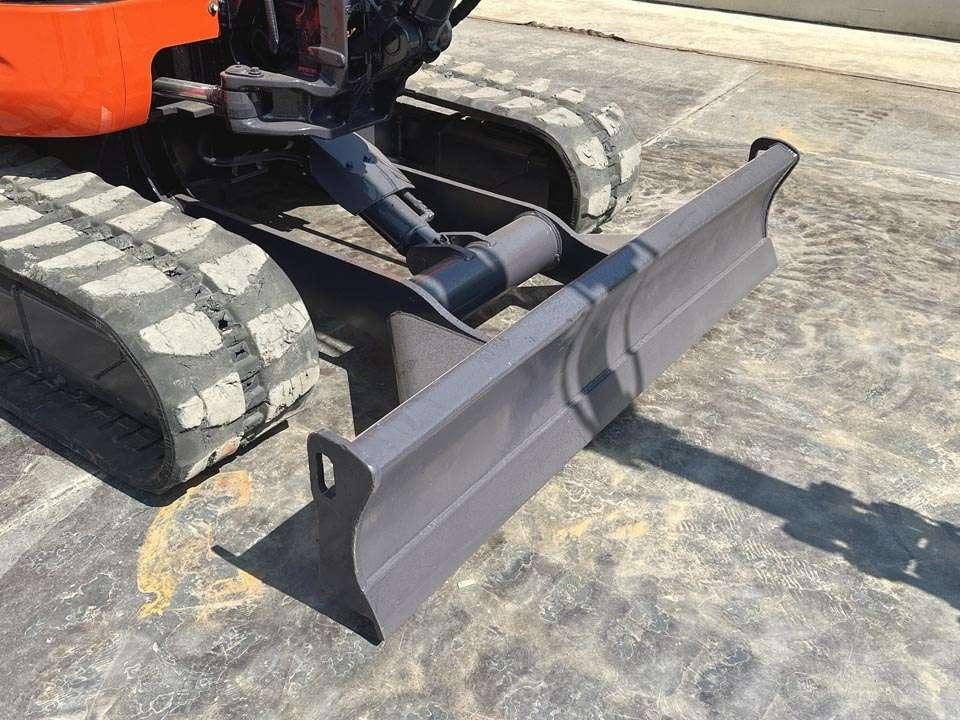 Kubota U48-4 Photo 6