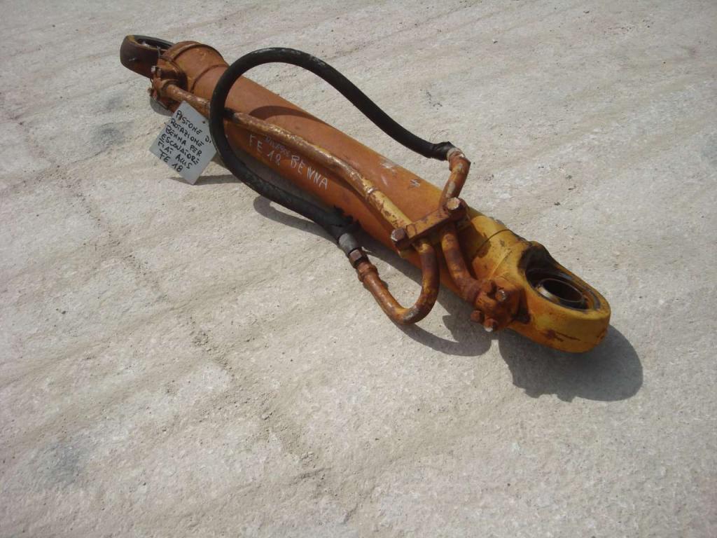 Bucket rotation piston for Fiat Allis FE 18 Photo 2