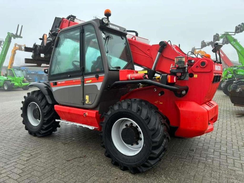 Manitou 845-120 Photo 2