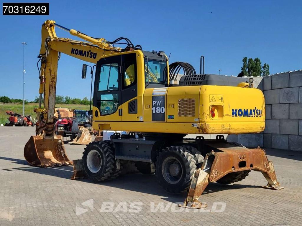 Komatsu PW180 -7E0 OUTRIGGERS + BLADE Photo 6