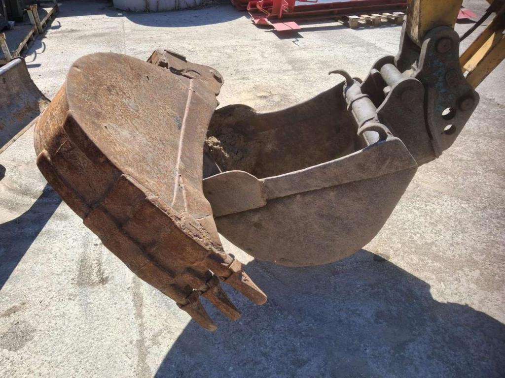 Komatsu PC50 MR Photo 8