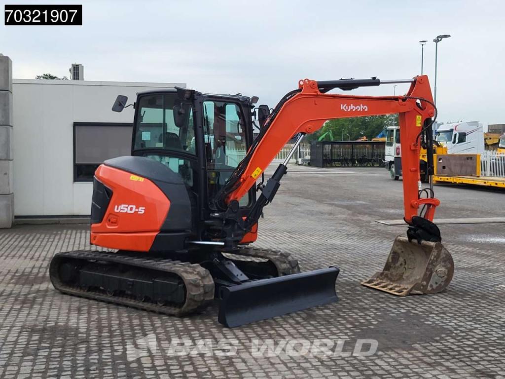 Kubota U50-5 Photo 7