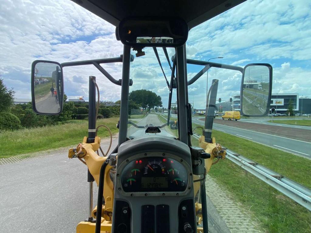 Caterpillar 140M Ripper + Pushblock Photo 21