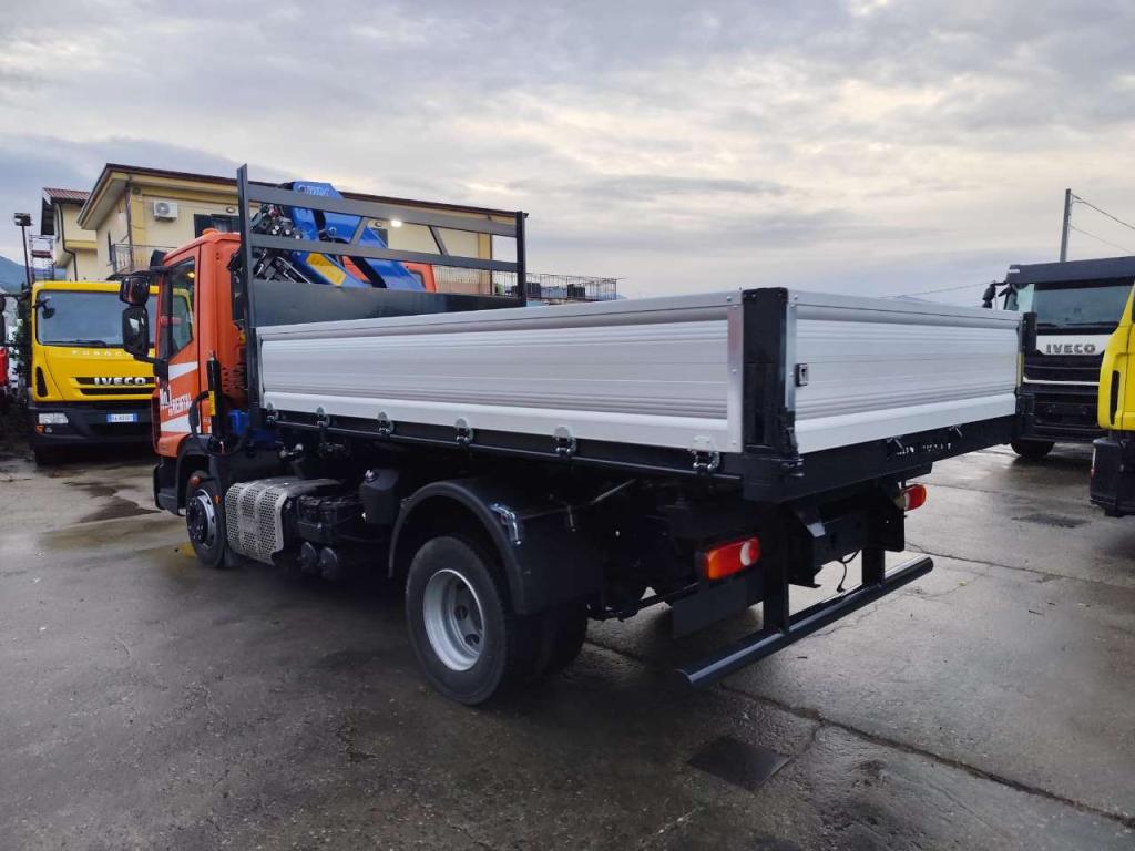 Iveco EUROCARGO 120-190L Photo 18