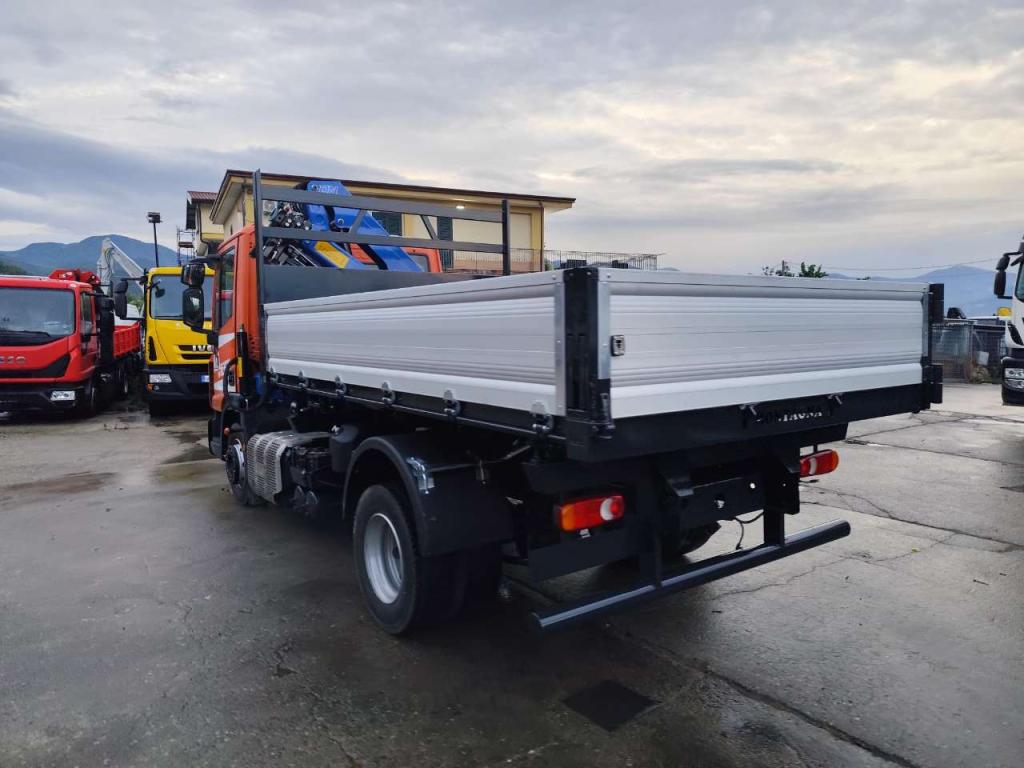 Iveco EUROCARGO 120-190L Photo 19
