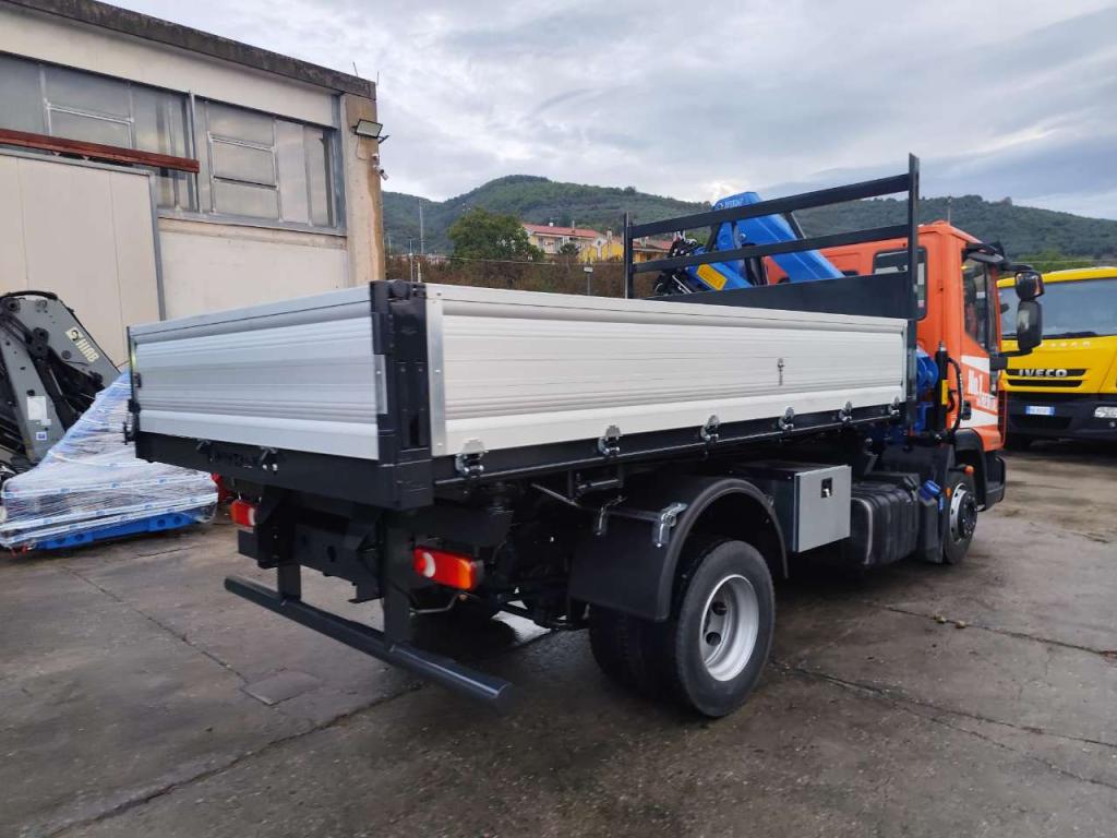 Iveco EUROCARGO 120-190L Photo 25