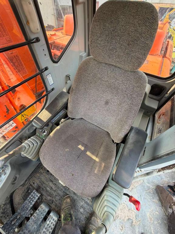 Fiat Kobelco EX235 Photo 12