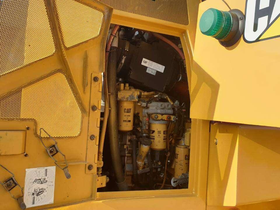 Caterpillar 963D Photo 8