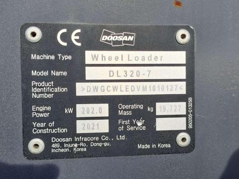 Doosan DL320-7 Photo 8