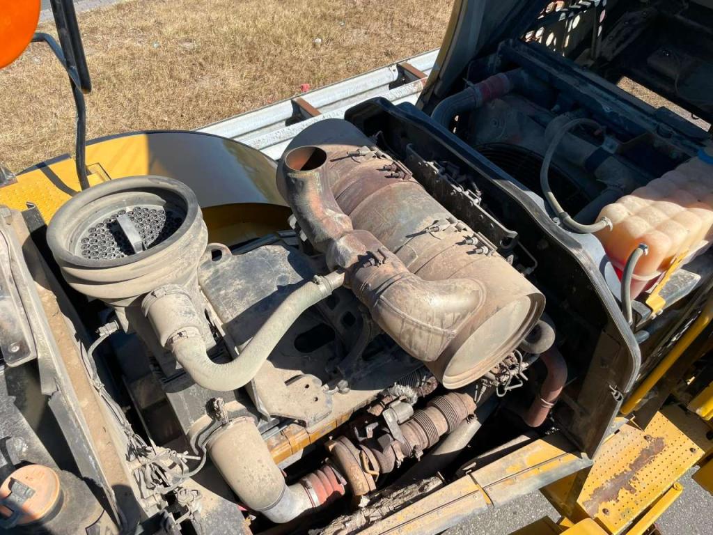 Caterpillar 966K Photo 29