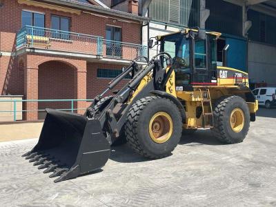 Caterpillar IT28G 4X4 sold by Massucco T. Srl