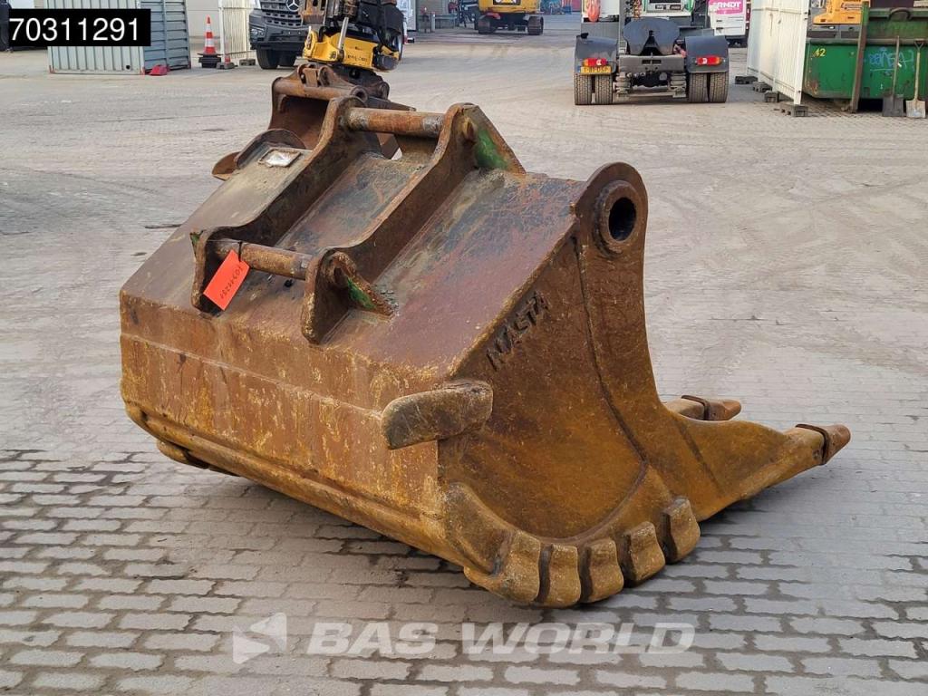 Hitachi ZX300 LC -6 Photo 21