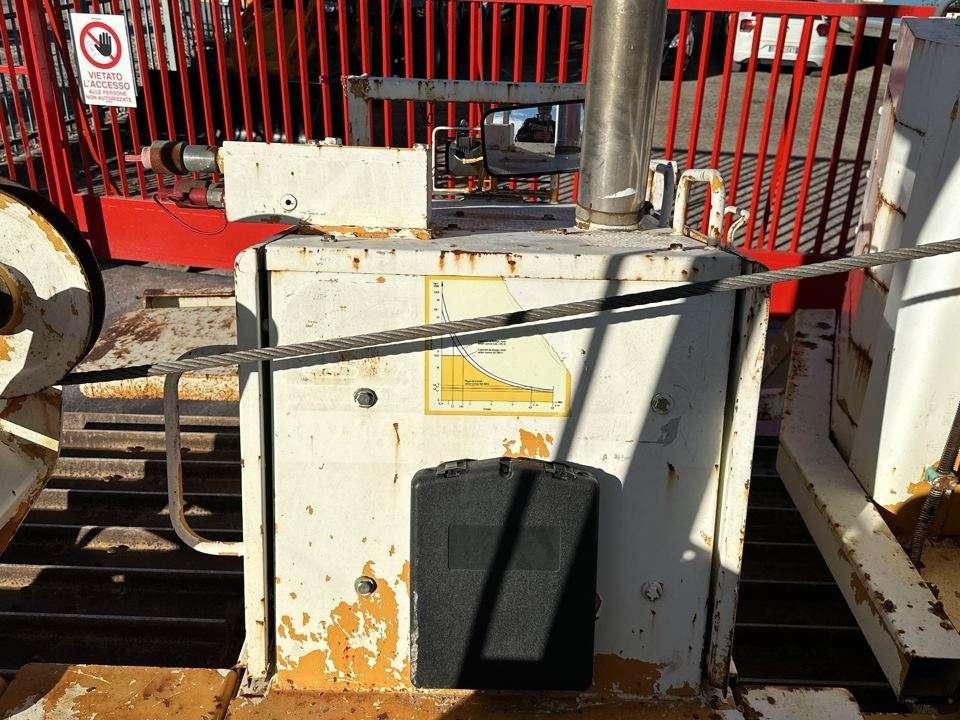 Liebherr RL 22 B Photo 12