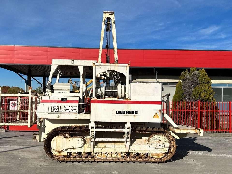 Liebherr RL 22 B Photo 16