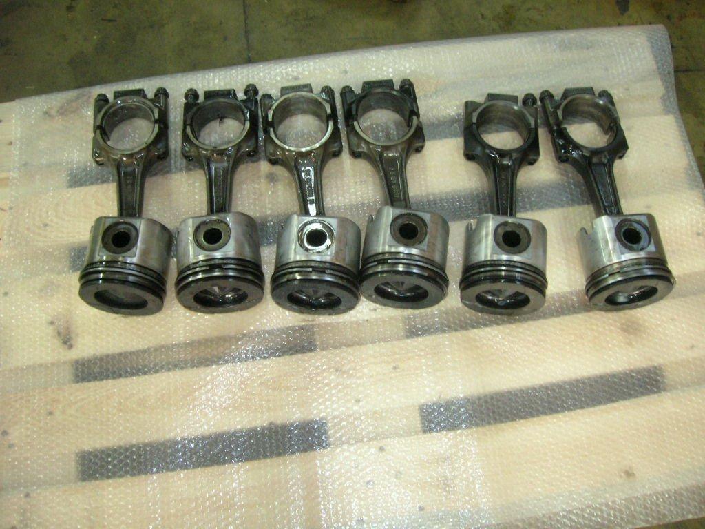 Engine piston for Cummins M 11 Photo 1
