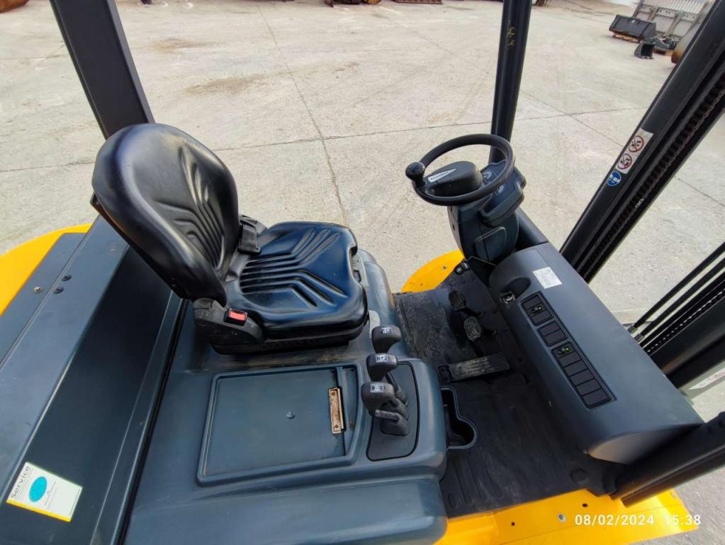 Jungheinrich DFG425 Photo 9