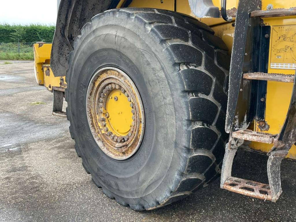 Caterpillar 980M | New Bucket Photo 15