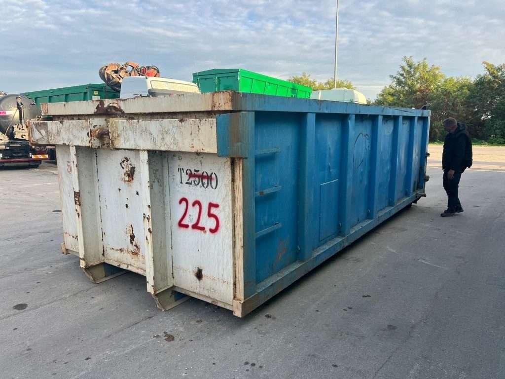 CONTAINER SCARRABILE USATO A CIELO APERTO Photo 4