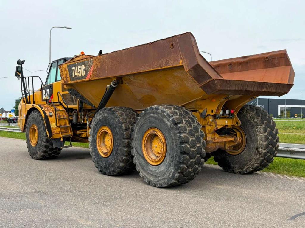 Caterpillar 745C Photo 3