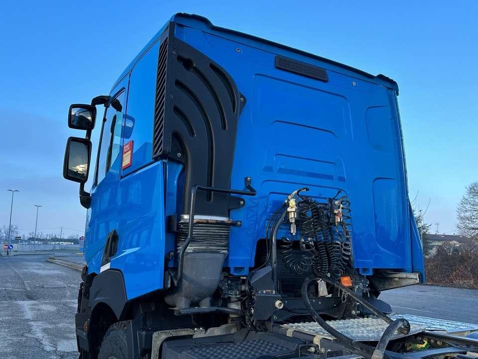 Renault Kerax  K 460  4x2 Photo 9