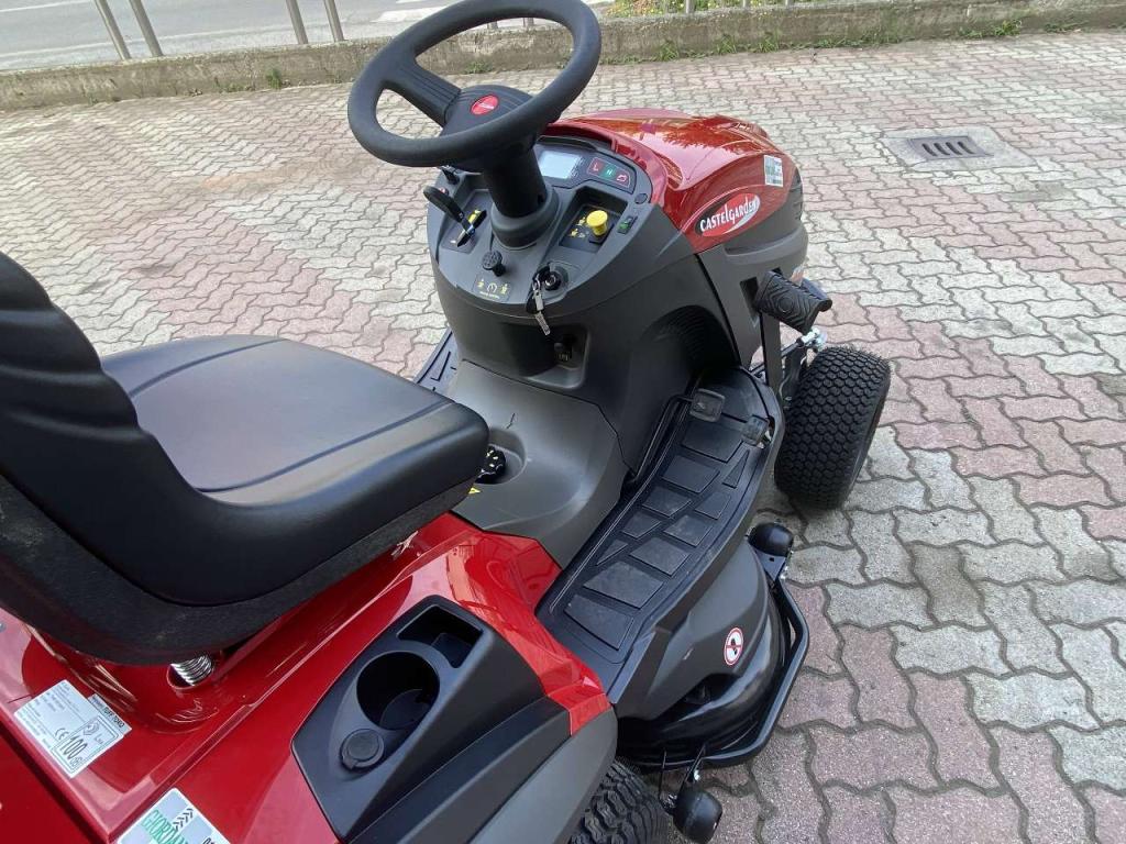 Castelgarden XHT 240 4WD - TRAZIONE INTEGRALE Photo 13