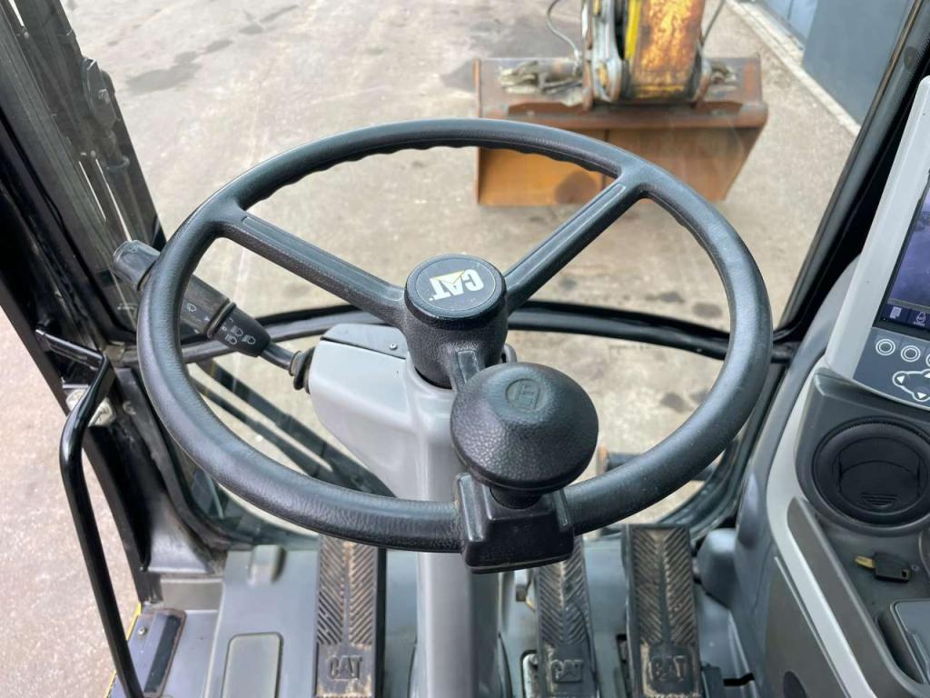 Caterpillar M322D Photo 19