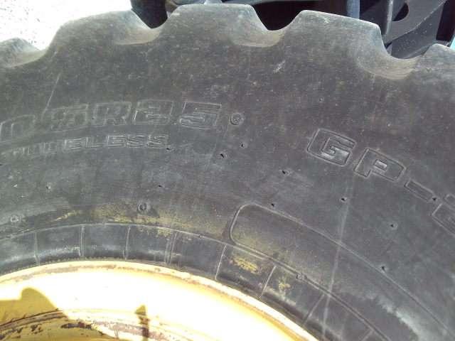 Komatsu WA250-5 Photo 16