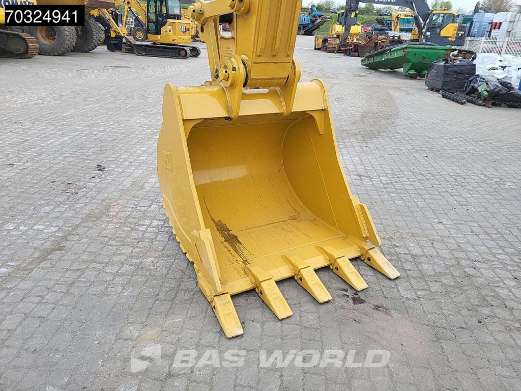 Caterpillar 320 D3 GC Photo 12