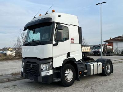 Renault T460 4x2 sold by Massucco T. Srl