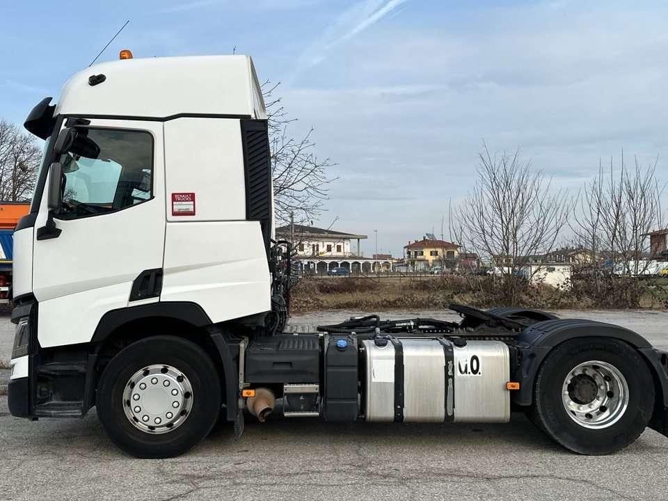 Renault T460 4x2 Photo 2