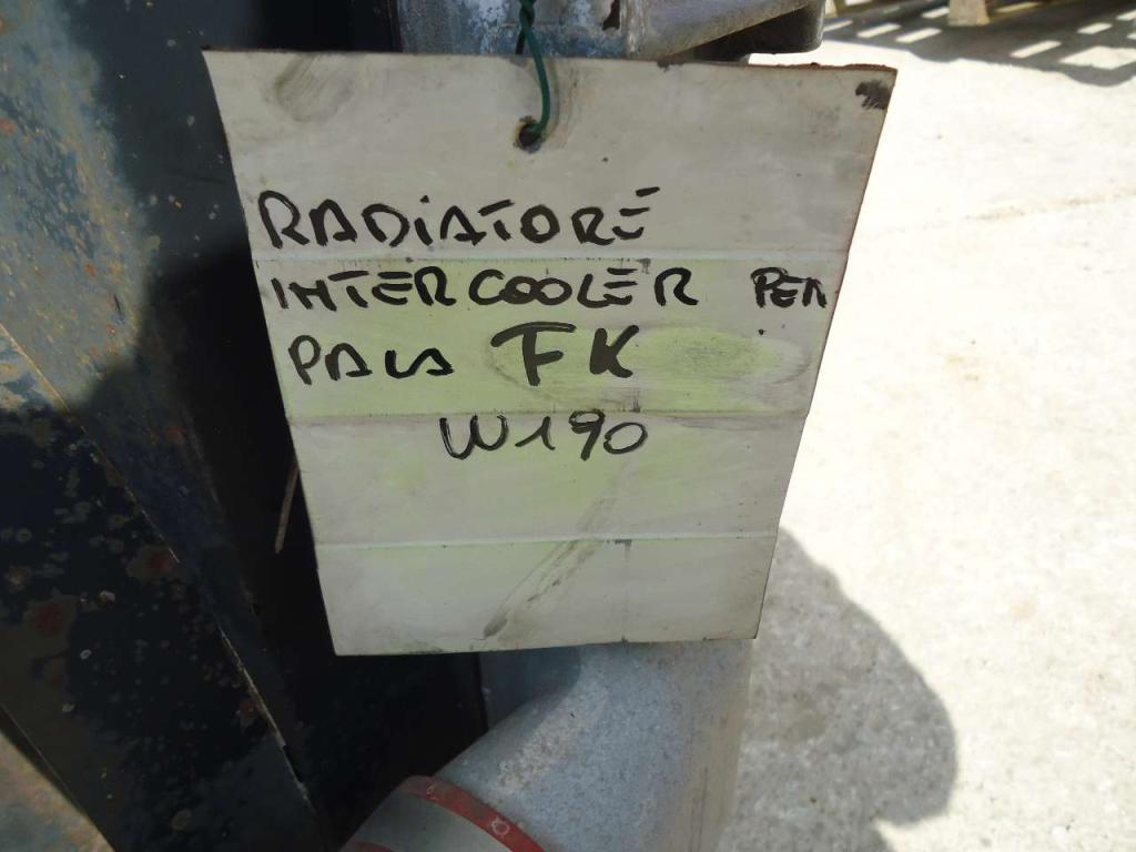 Radiator intercooler for Fiat Kobelco W190 Photo 6