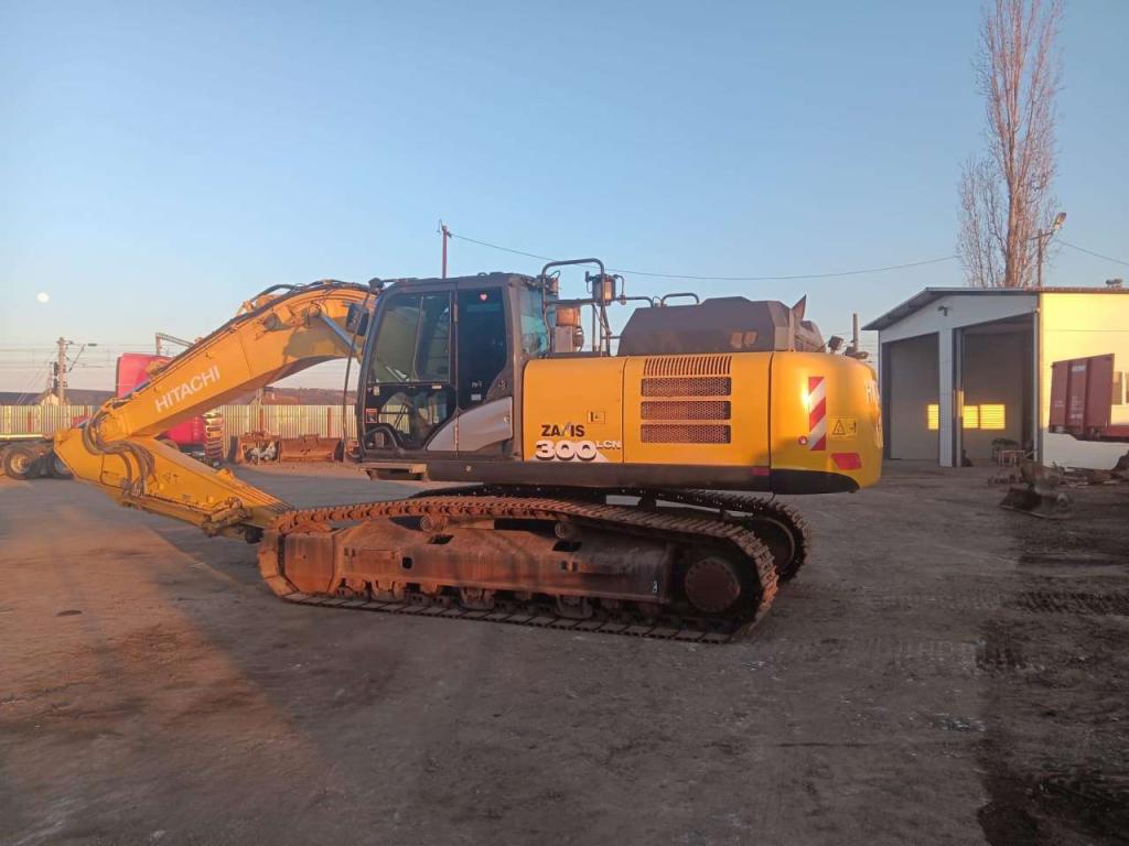 Hitachi ZX300LCN-6 Photo 1