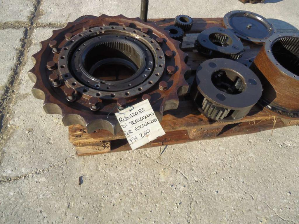 Travel drive for Fiat Hitachi FH200 Photo 6