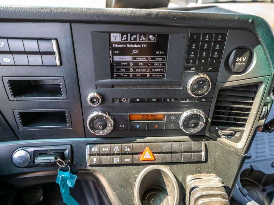 Mercedes-Benz ACTROS 1846 LS Photo 12