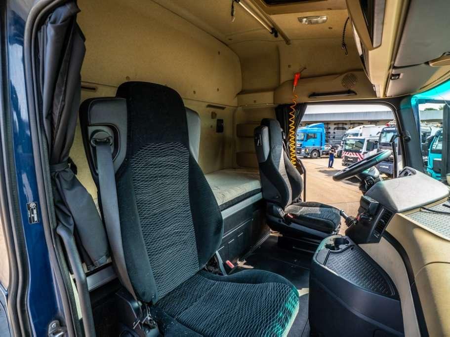 Mercedes-Benz ACTROS 1846 LS Photo 17
