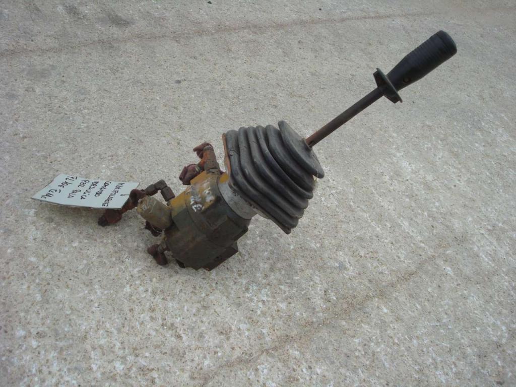 Manipulator for Fiat Allis FL10-FL14E Photo 3