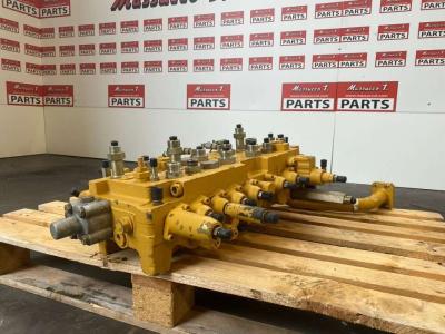 Hydraulic distributor for Caterpillar 315 / 317 sold by Massucco T. Srl Area Ricambi