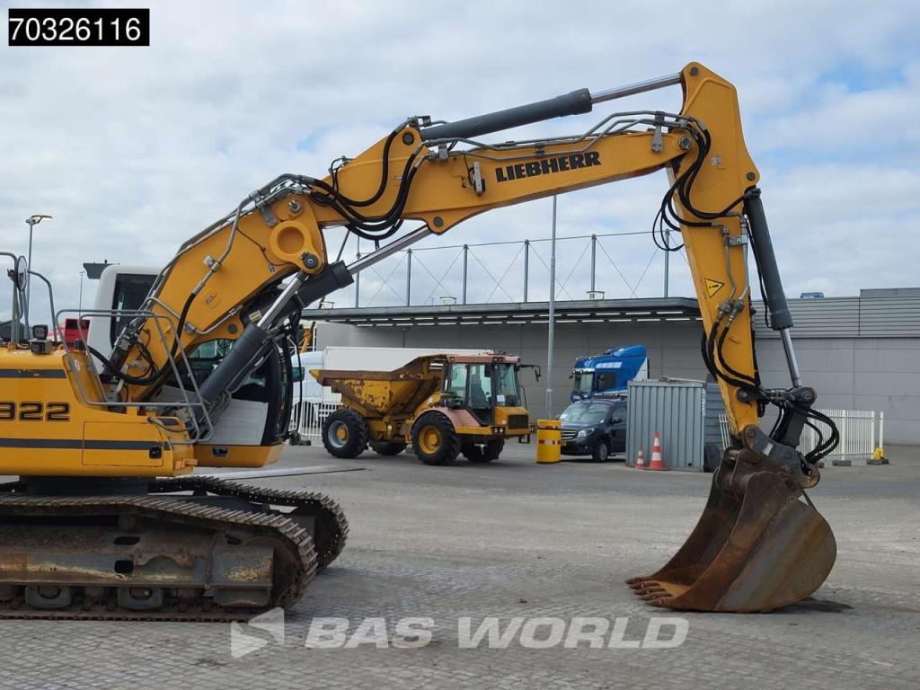 Liebherr R922 LC Photo 9