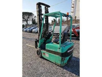 Mitsubishi Diesel forklift truck sold by Ferrara Veicoli