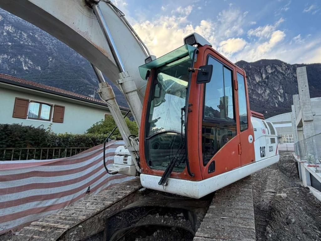 Caterpillar 323DSA Photo 8