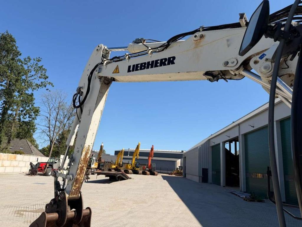 Liebherr A914 Compact 5x attachment - Good working condition Photo 14
