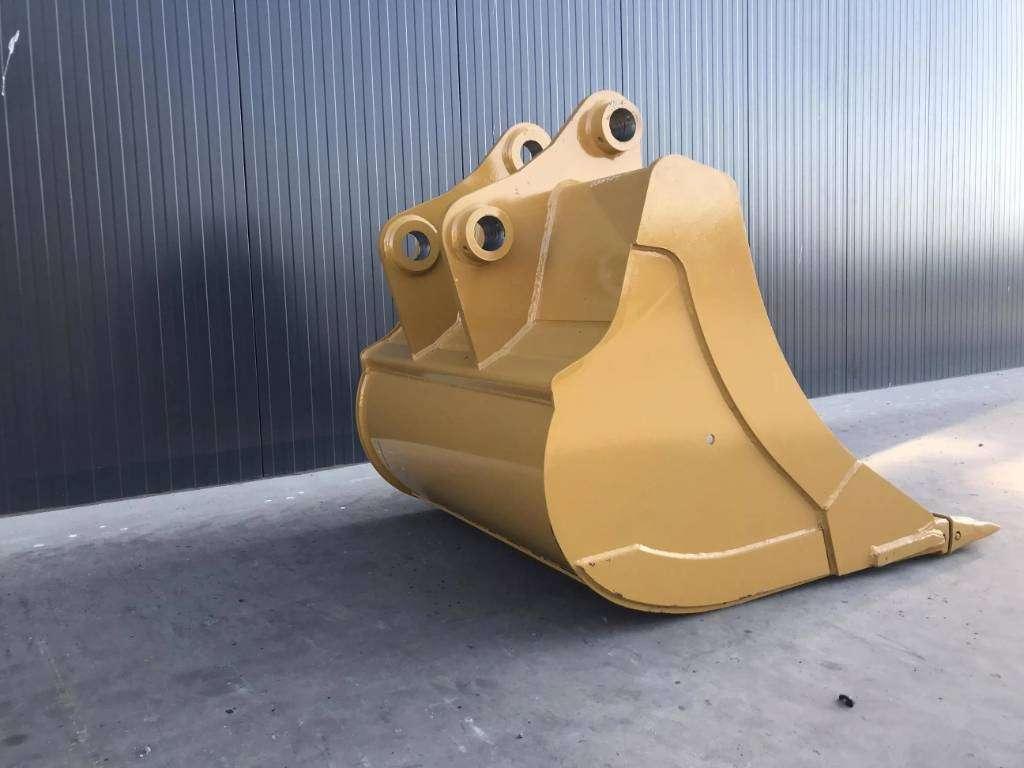 Volvo EC240 Photo 7
