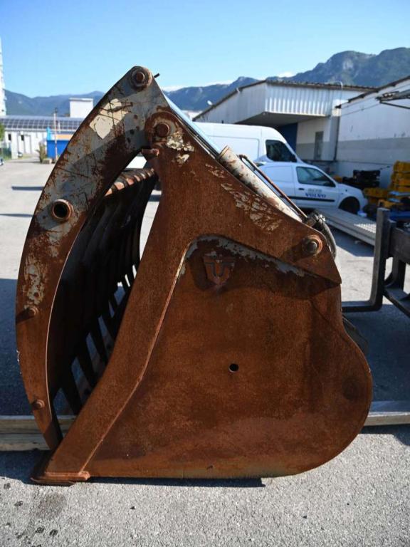 Trevi Benne pin-on 3000 mm with hydraulic grab Photo 2