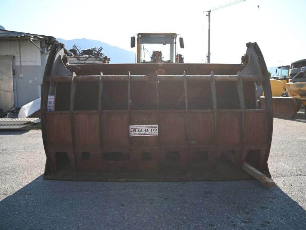 Trevi Benne pin-on 3000 mm with hydraulic grab Photo 3