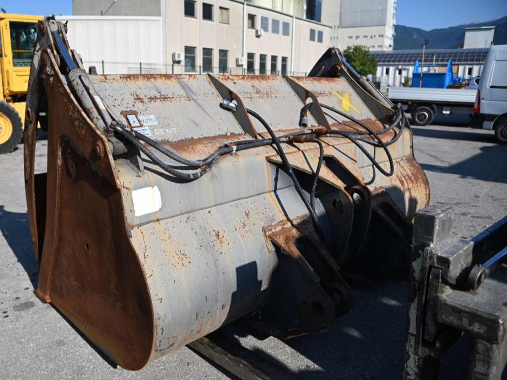 Trevi Benne pin-on 3000 mm with hydraulic grab Photo 4