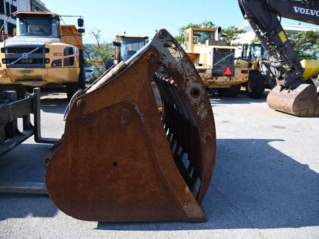 Trevi Benne pin-on 3000 mm with hydraulic grab Photo 7