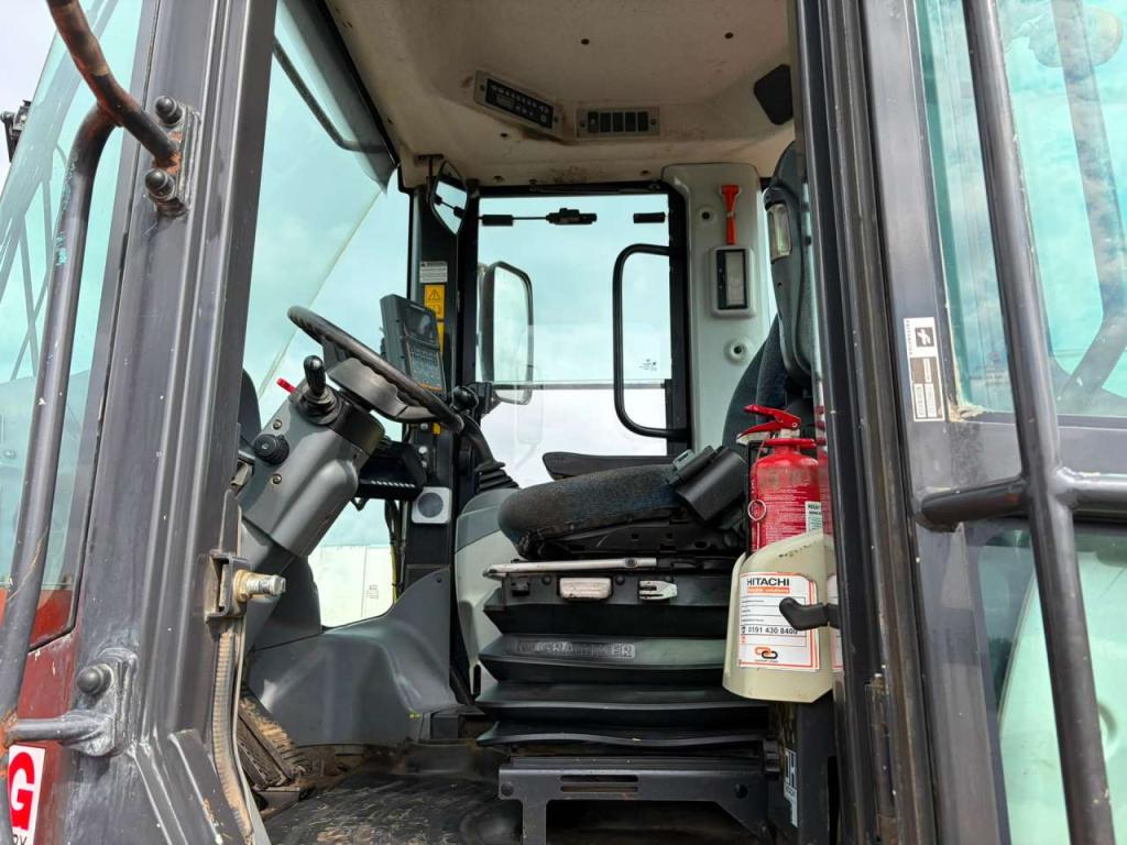 Hitachi ZW180-5B Photo 18