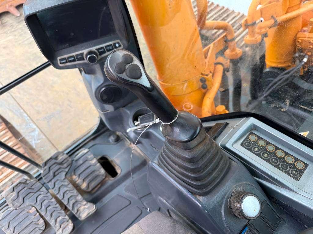 Hyundai R430LC - Hammer Lines / Quick Coupler Photo 11