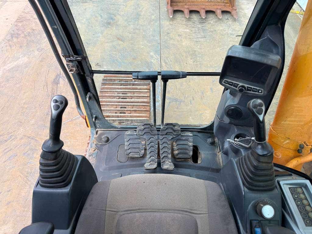 Hyundai R430LC - Hammer Lines / Quick Coupler Photo 9